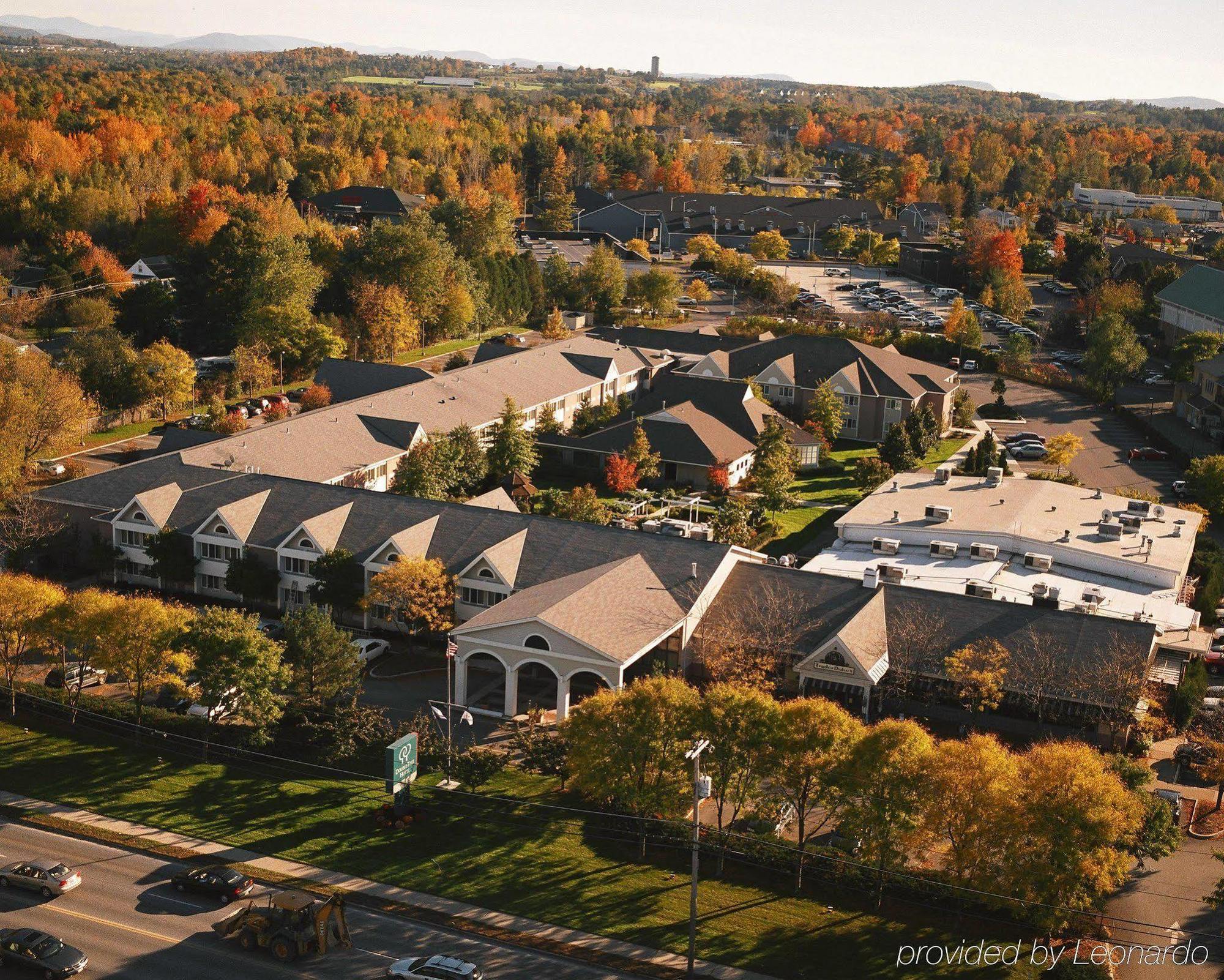 Delta Hotels By Marriott Burlington Exterior photo